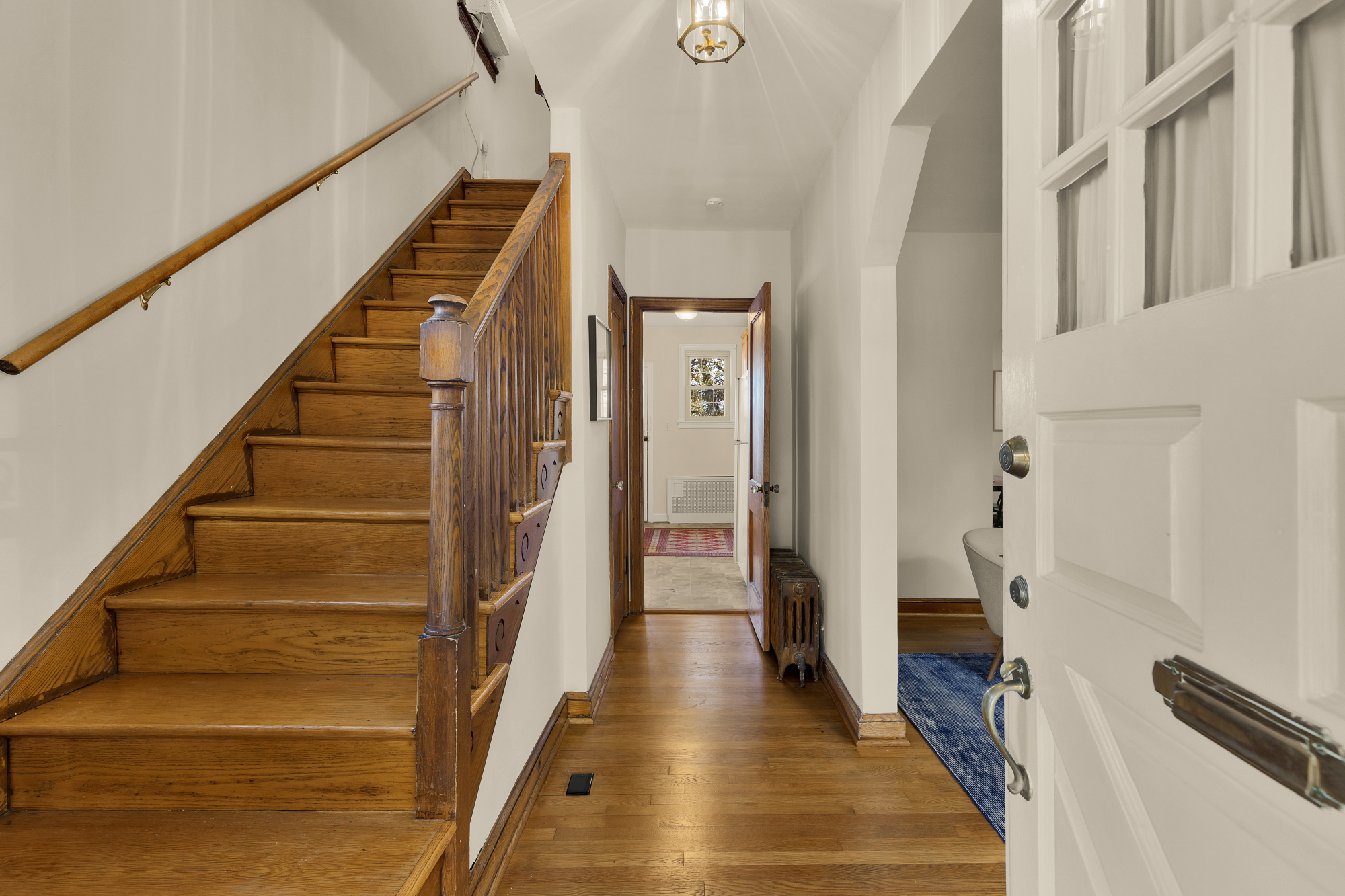 3141 Central Ave NE DC_Foyer